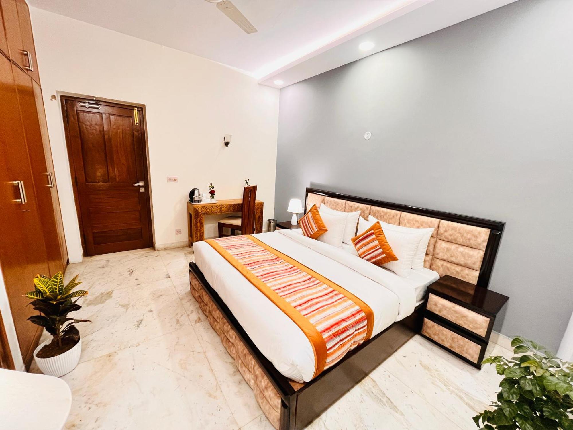 Hotel Grove Residency Hauz Khas New Delhi Couple Friendly Esterno foto