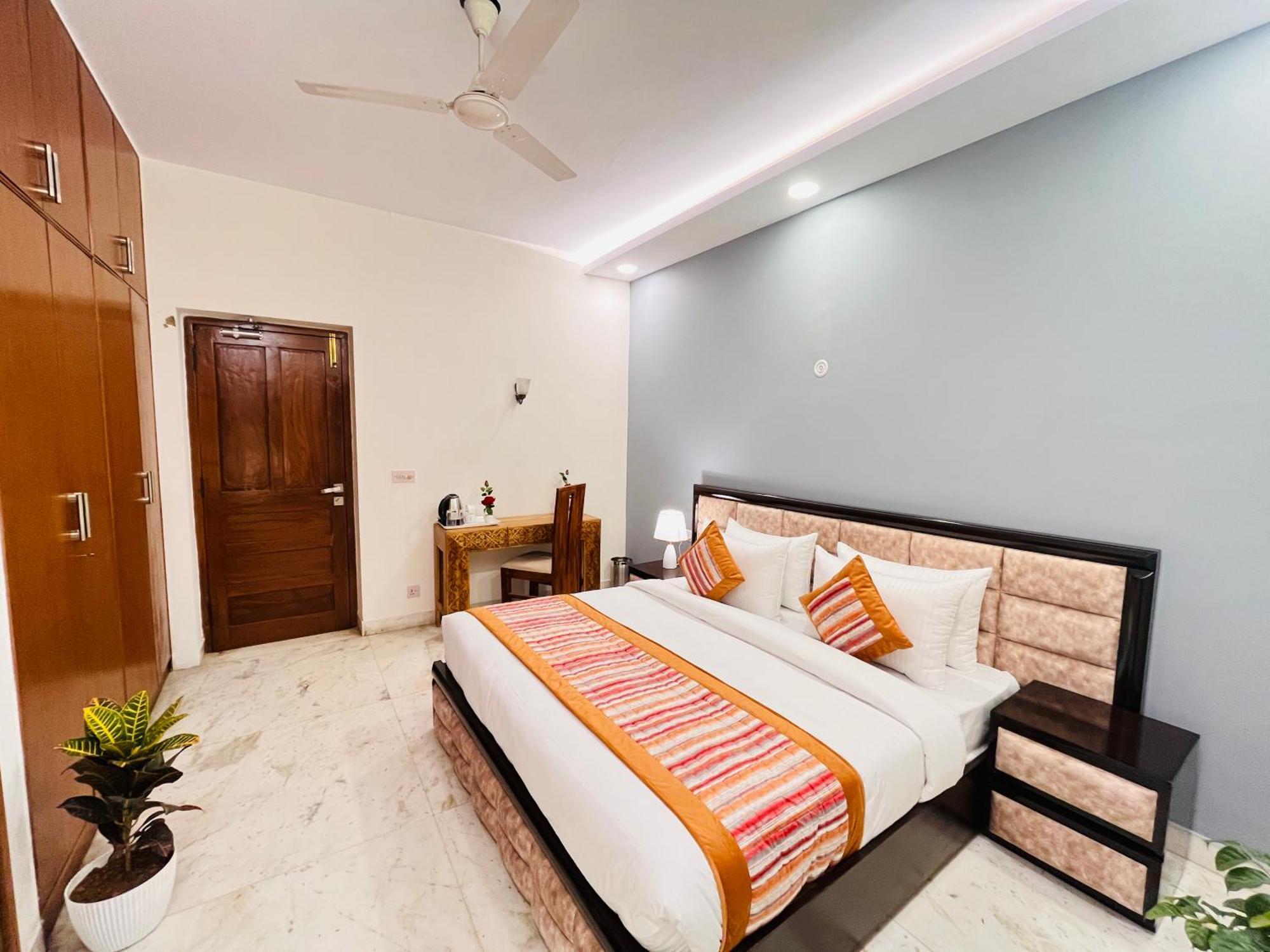 Hotel Grove Residency Hauz Khas New Delhi Couple Friendly Esterno foto